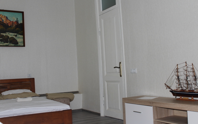 Апартаменты Уютная Квартира в Центре Тбилиси