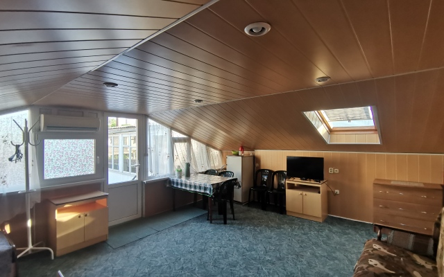 Ray U Fontana Guest house