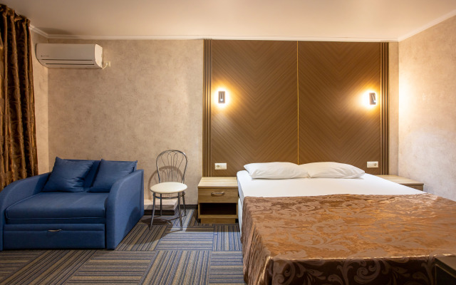 Golden Kids Hotel