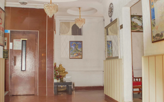 Yunus Hotel