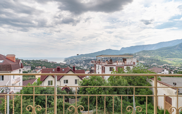 Nad Yaltoj Guest house