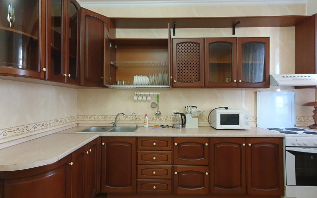 421 Yevrotreshka V Samom Tsentre Na 6 Gostey Apartment