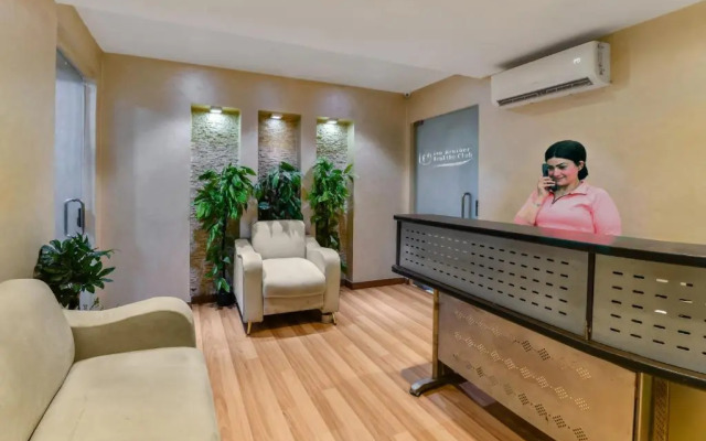 Отель Aura Inn Tiba Pyramids