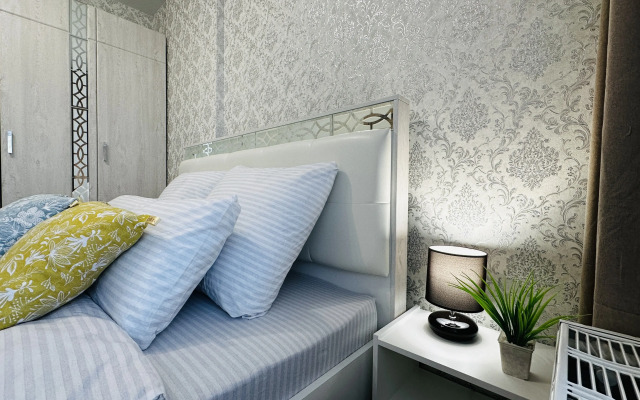 Uyutnaya Evro-Dvukhkomnatnaya V ZhK Maasdam Flat