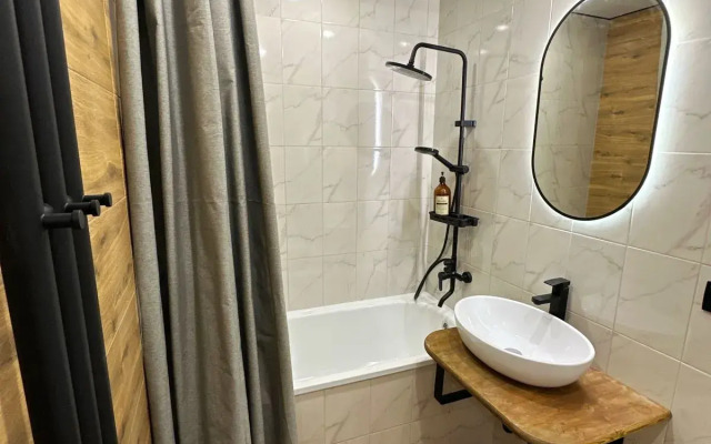 Dvukhkomnatnaya Lyuks Na Zelenoy 7a Flat