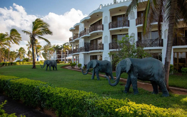 Golden Tulip Dar Es Salaam Hotel