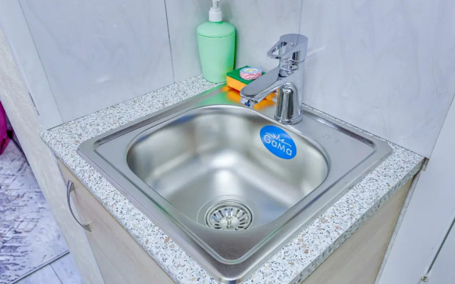 Studiya na Rozybakieva - Utepova Flat