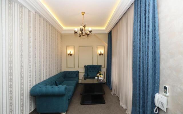 Roma Yerevan & Tours Hotel
