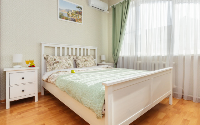 S Basseynom Apartments