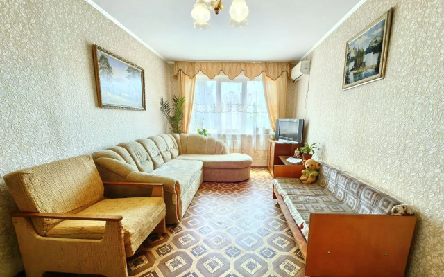 Na Ulitse Simferopolskaya 22 Flat