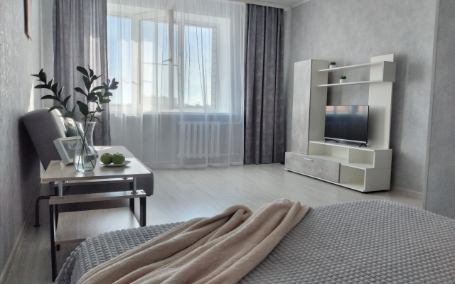 Zhivi u menya Flat