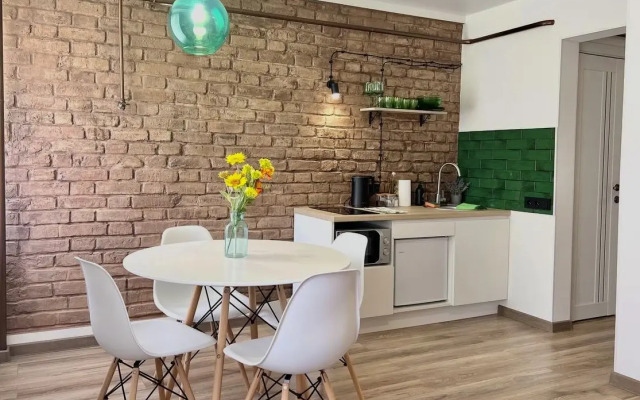 Green Studiya Ryadom S Zamkom Ot Seti Cityrent Apartments