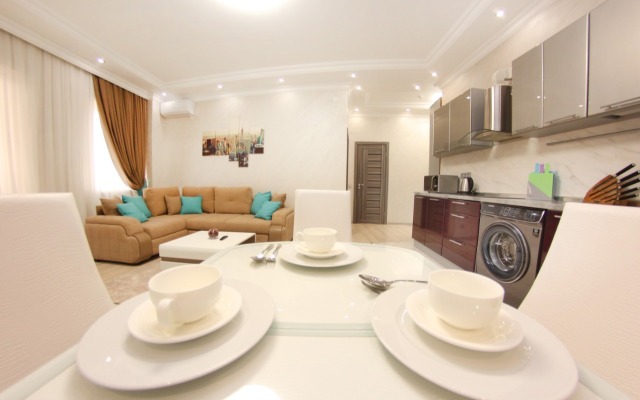 Dvukhkomnatnye Ryadom S Parkom Pervogo Prezidenta Apartments