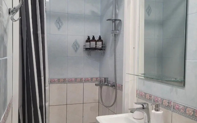 Na Oktyabryskoy, 1 Flat