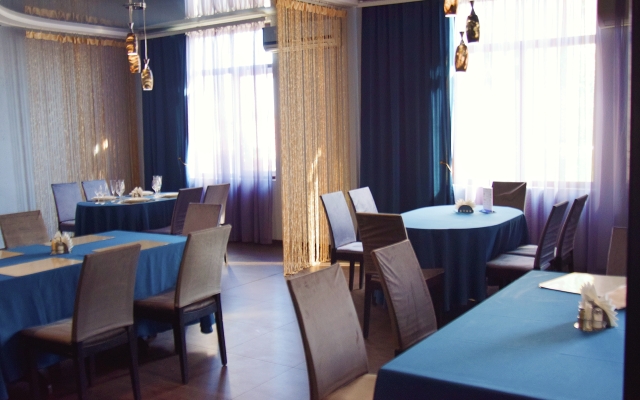 Royal Hotel