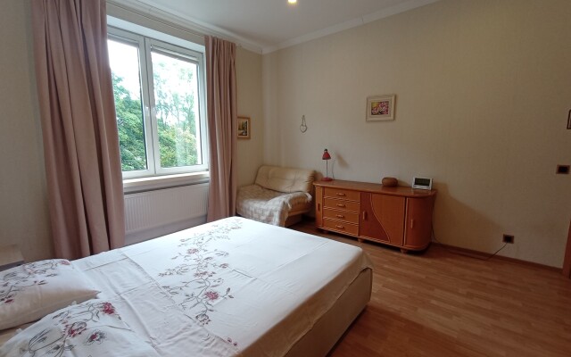 Квартира Красная 8