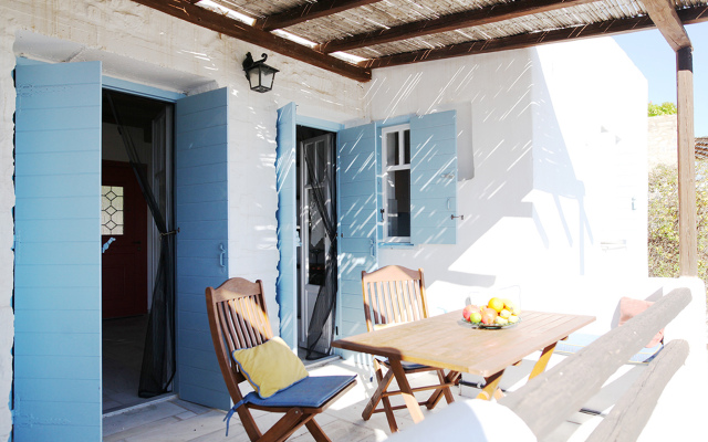 Traditional Houses Villa