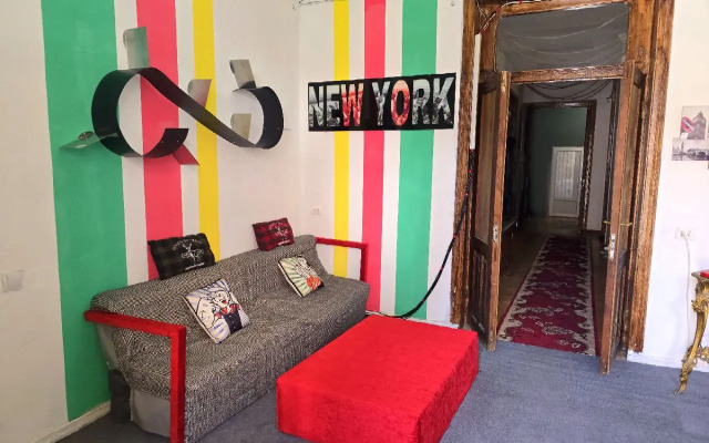 Colors Hostel
