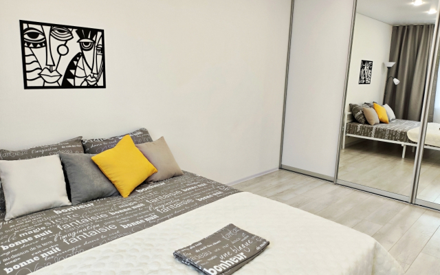 Апартаменты с балконом в новом доме