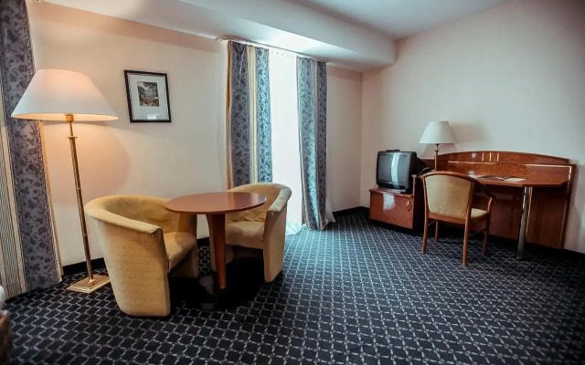 Shodlik Palace Hotel