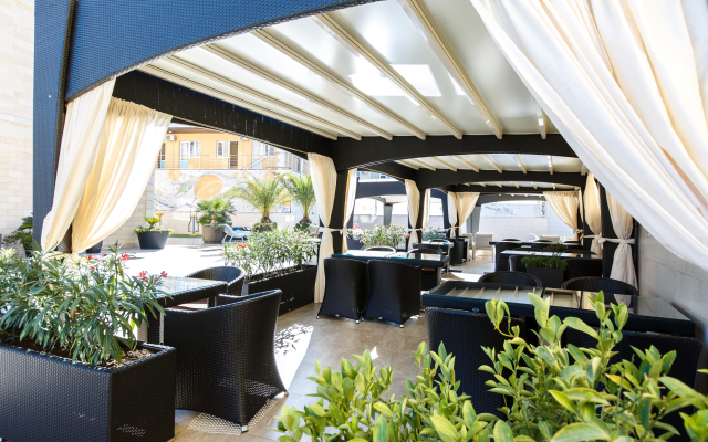 Citrus Hotel
