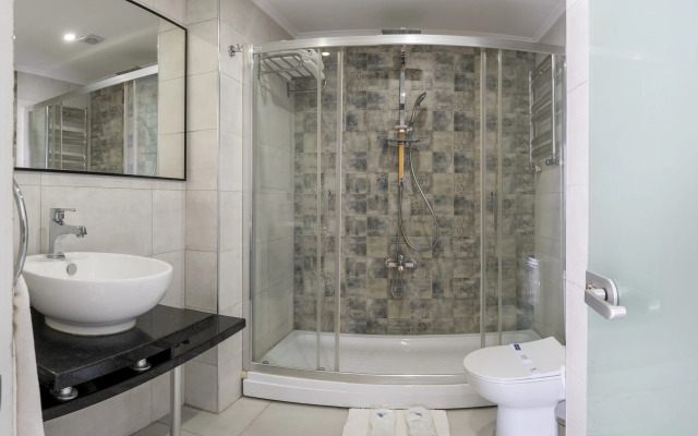The Marions Suite Hotel