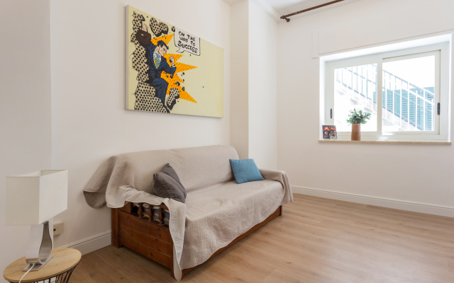 Gloden House Apartments