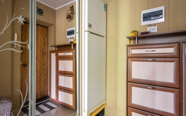 Na Prospekte Kosmonavtov Flat