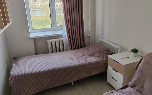 Trekhkomnatnaya Uyutnaya v Izhevske Flat