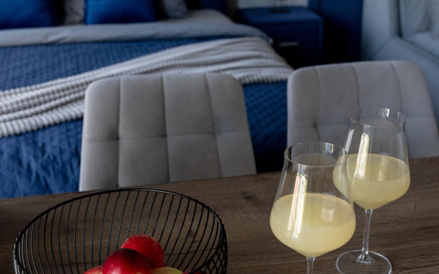 Dizaynerskaya Studiya V Zhk Sen-Trope Apartments