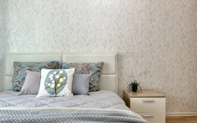 YEvro 2-kom Smolina 81-168 Ulan-Ude ZhD vokzal KakDoma Flat