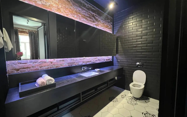 3-kh komnatnye apartamenty v stile loft v samom tsentre Apartments