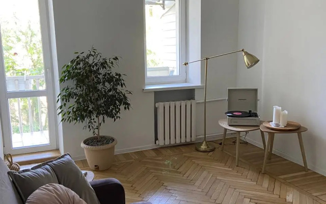 Na Bolshoy Sadovoy flat