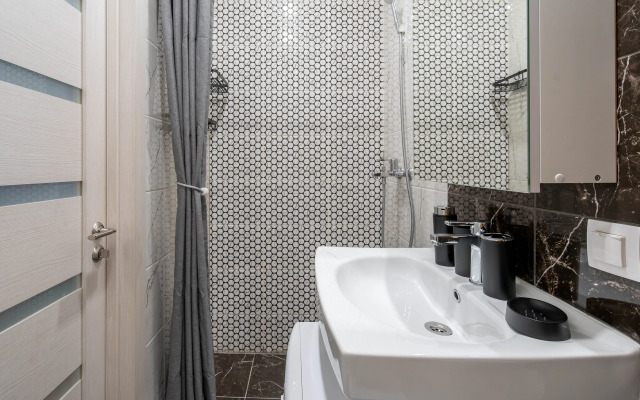 Studiya S Dizaynerskim Remontom V Centre Flat
