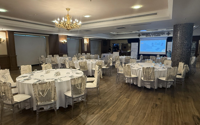 Merit Royal Gardens Hotel & Casino