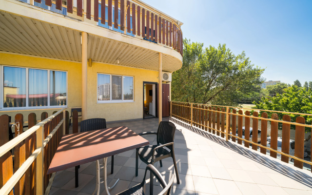 Отель Золотые Пески