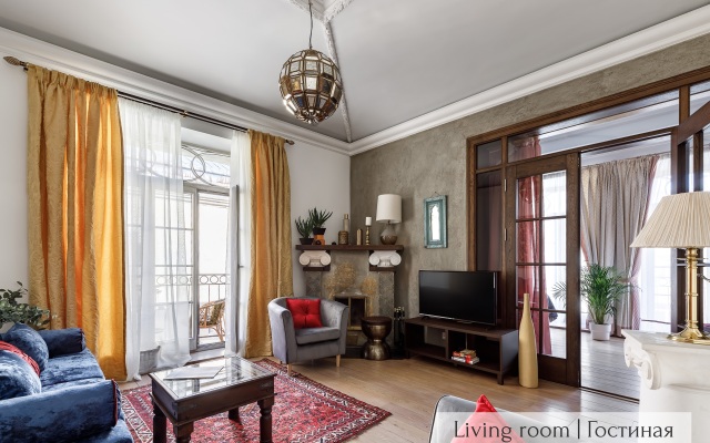 Апартаменты Minin Apartments Богемная Двухуровневая Мансарда 150 кв.м