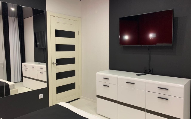 V parke Lugovoy Flat