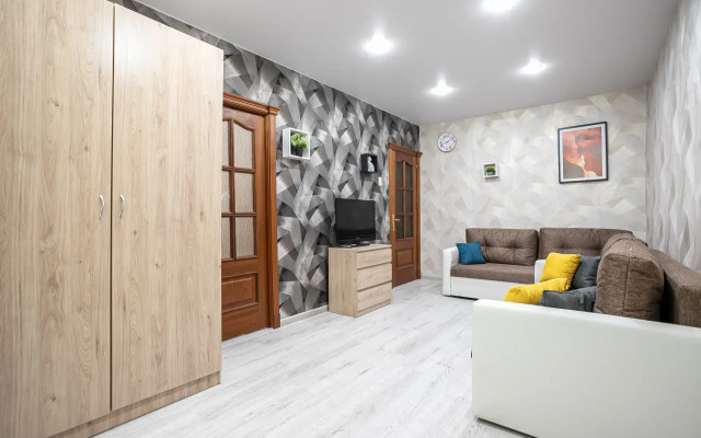 Квартира Уютная Двухкомнатная на Мосфильмовской