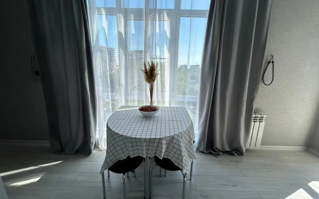 Studiya 83 Na Ulitse Gaydara 22 Flat