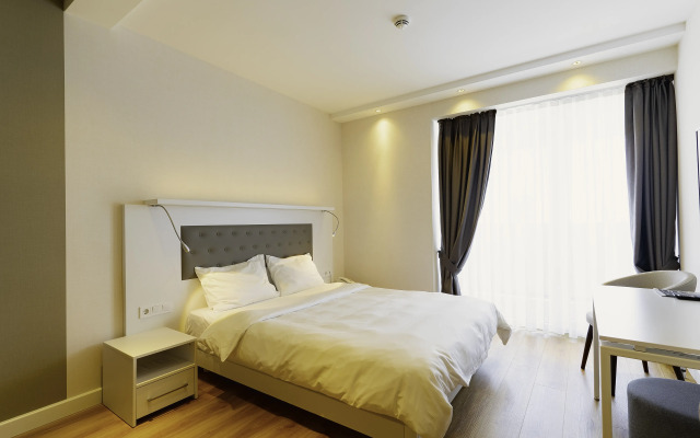Alliance Palace by Grand City Apartment Hotel