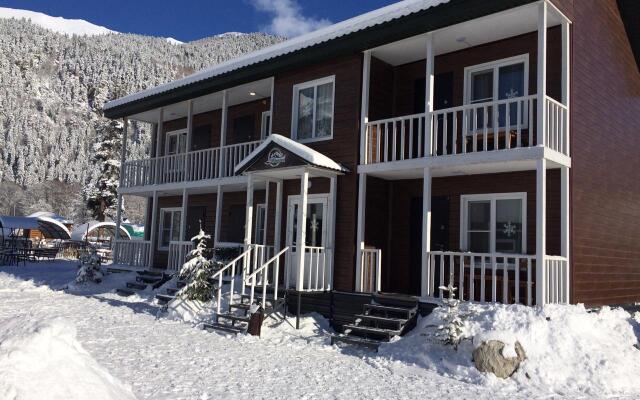 Alina Guest House