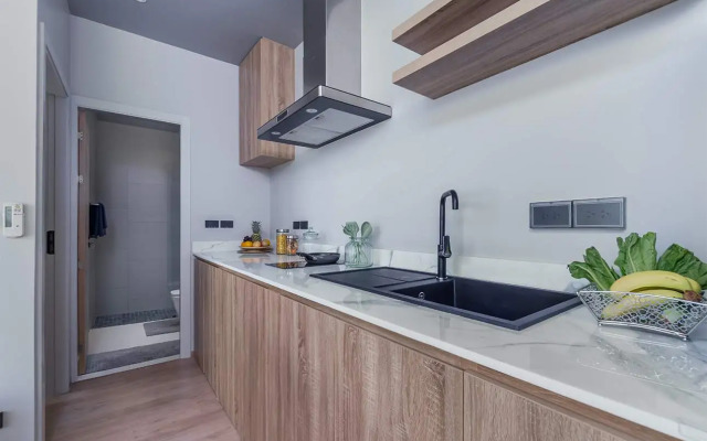 Stylish 2BR Naiton Aileen with Private Pool Villa