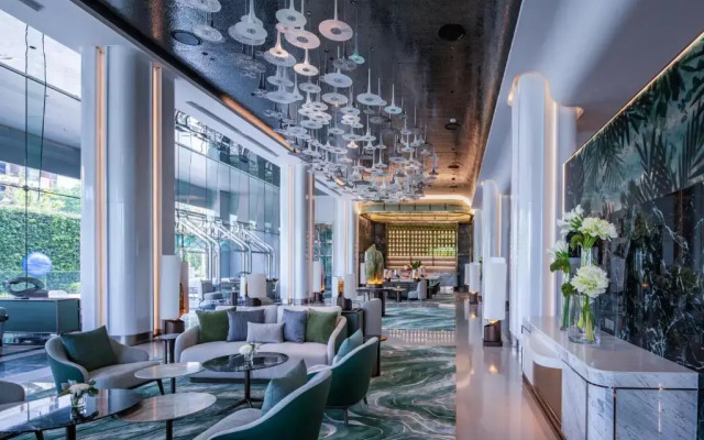 Отель Grande Centre Point Space Pattaya