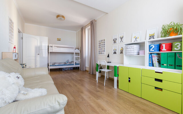 Semejnyie Apartments