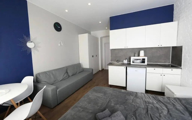Studiya na Nevskom 112 Apartments