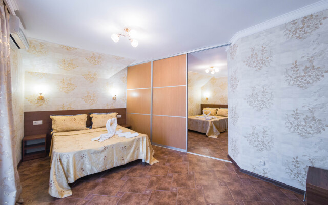 Tikh Hotel Guest House