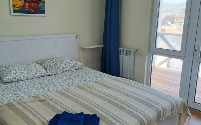 La Fiesta Veseloye Guest house