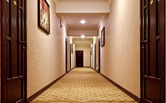 Stary Zamok Hotel