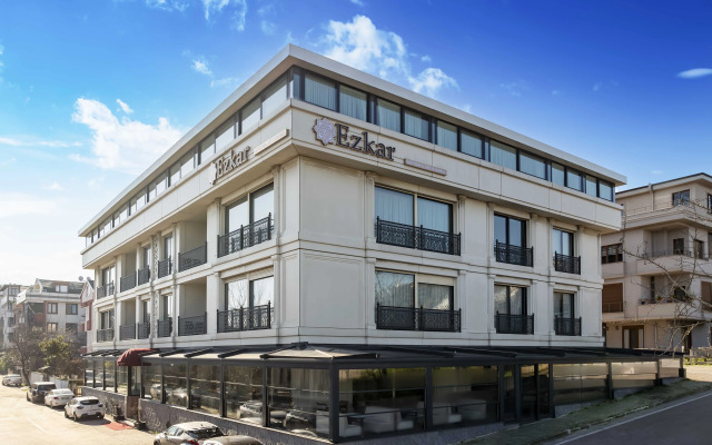 Ezkar Bathonea Art Istanbul Hotel